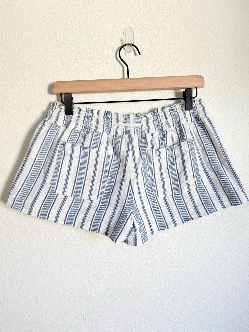 Roxy Low Rise Cotton & Linen Pull On Mini Shorts - Picture 3 of 8